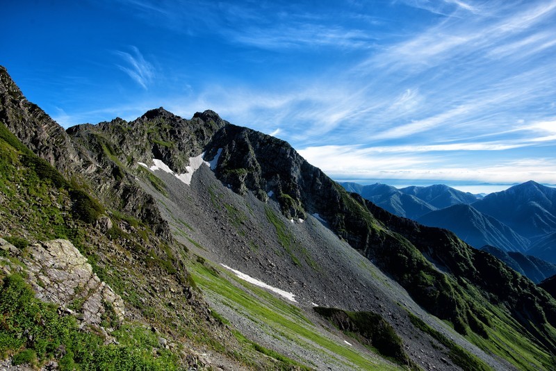 陣馬山の魅力ある4つの登山コースをご紹介！初心者にもおすすめのコースは？