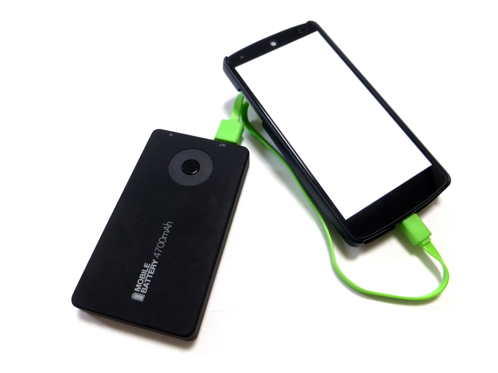 飛行機にモバイルバッテリーはOK?持ち込むときの注意点をご紹介!