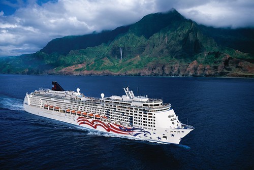 プライド・オブ・アメリカがスゴイ！ハワイを発着するクルーズ船をご紹介！