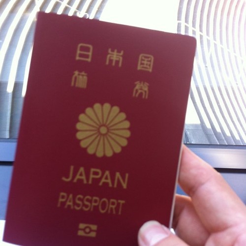 パスポートの作り方を解説！申請に必要な書類や手数料、日数は？