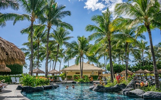 雨季のハワイは雨ばっかりで楽しめない？旅行を楽しむ3つのプランをご紹介！