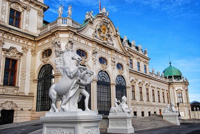 ベルヴェデーレ宮殿の見どころは？ウィーンの観光におすすめのスポットをご紹介！