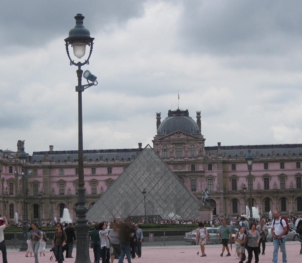 ルーヴル美術館に行く前に知っておきたい見どころ！おすすめのまわり方もご紹介！のイメージ