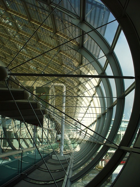 シャルル・ド・ゴール空港からパリ市内中心部へのアクセス方法を解説!