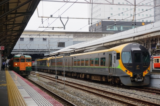 岡山と松山を結ぶ特急しおかぜはどんな電車？車両の特徴、料金なども解説！