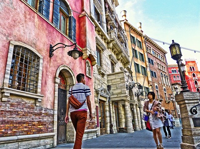 ディズニーシーにショーレストランはある？ここならショーと食事が楽しめる！