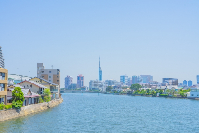 福岡県の大きさはどのくらい？面積・人口・人口密度を比較解説！